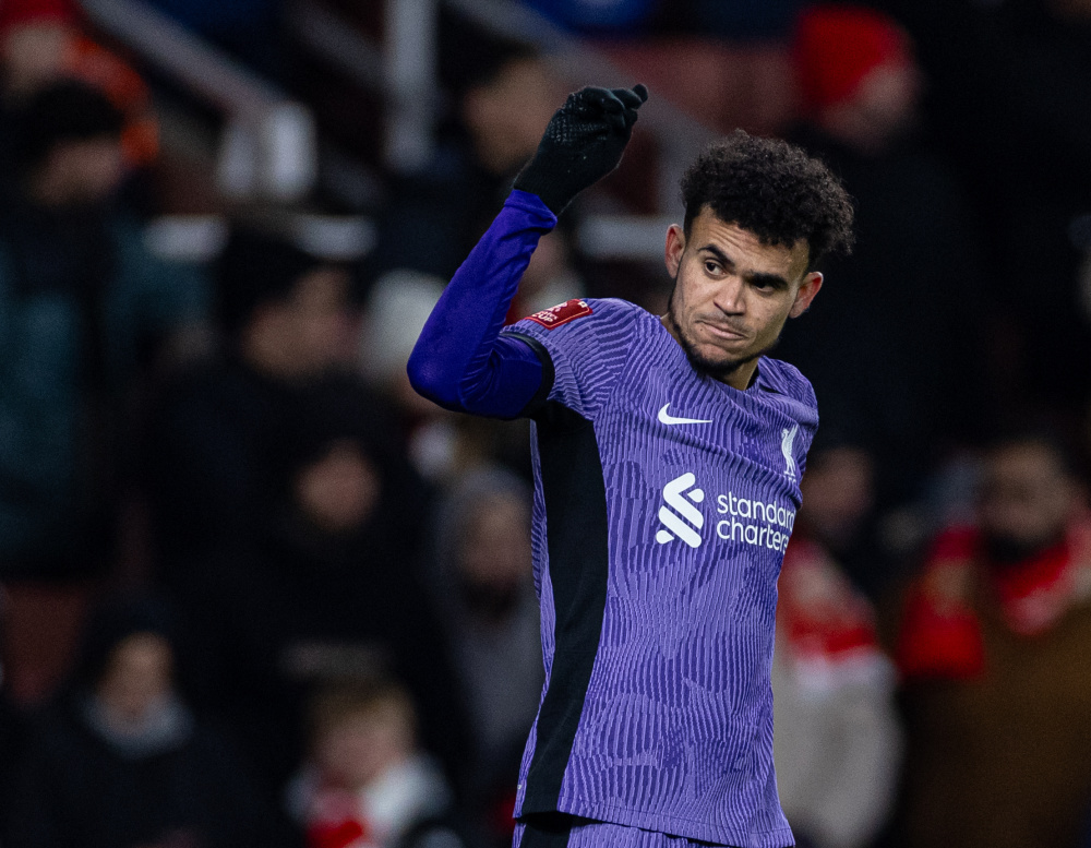 开云关于清晨足总杯传出新动向；阿森纳强势反弹；管理层表态：态度坚定；年轻球员得到机会的信息